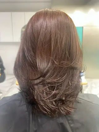 セミロング カラー オールマイティ美容師 💋𝑨𝑵𝑵𝑨のヘアスタイル