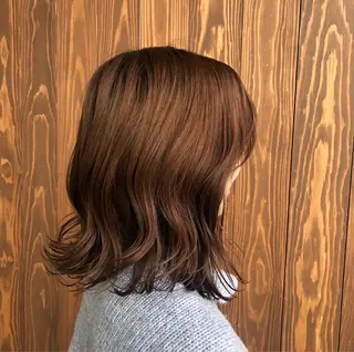 ミディアム T Ayaのヘアスタイル