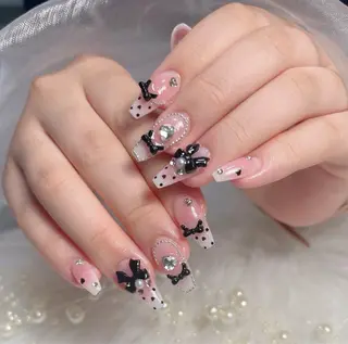 ネイル Lyna 池袋のネイルデザイン