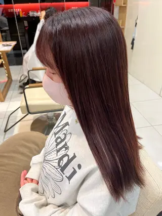 ロング なつな/ 透明感カラーのヘアスタイル
