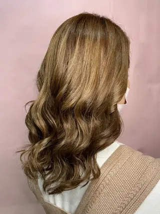 ロング 大阪レミーエクステ チビ編み込みのヘアスタイル
