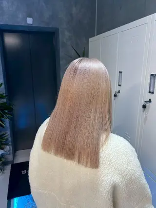 カラー ロング 地雷系🎀ハイトーン 💙荒川結星のヘアスタイル