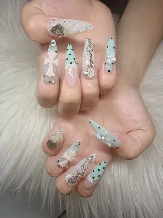 ネイル Lee Nailsのネイルデザイン