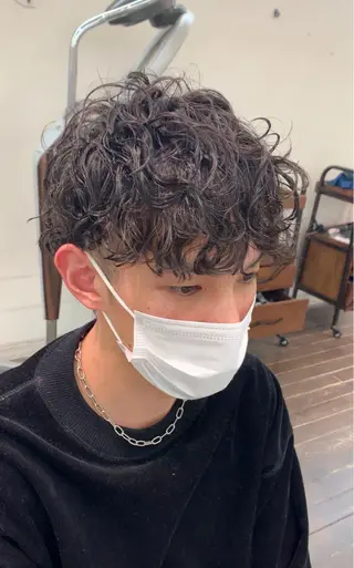 パーマ メンズ 三矢 ちなつのヘアスタイル