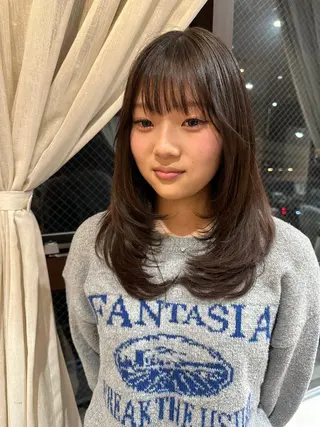 セミロング 牛嶋 嶺弥のヘアスタイル