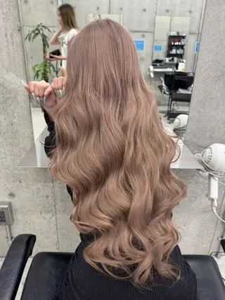 カラー Asami／名古屋／ ハイトーン／デザインのヘアスタイル