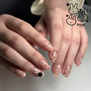 ネイル Plüm 実李のネイルデザイン