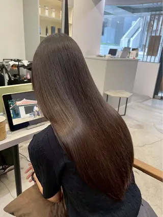 ロング パーマ 韓国×艶ハイトーンが かわいい✨️リオ🍒のヘアスタイル