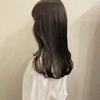 カラー 依咲 isakiのヘアスタイル
