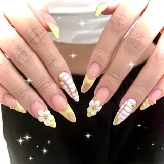 ネイル 寅田 ニナのネイルデザイン