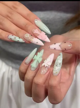 ネイル 🌱Rina🎀 Mikaのネイルデザイン