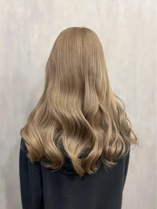 ロング ヘアアレンジ 🤍透明感カラー︎ 🤍YUURI🤍のヘアスタイル