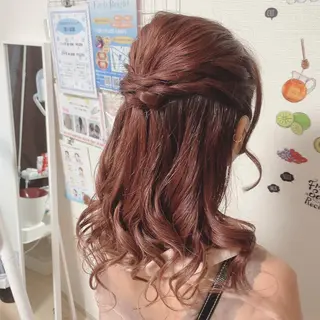ヘアアレンジ イーチブライト EachBrightのヘアスタイル
