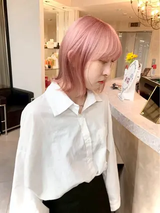 セミロング カラー も も えのヘアスタイル