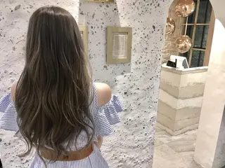ロング カラー 髪質改善カラー、美髪 トリートメント専門のヘアスタイル