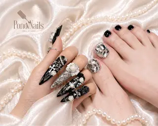 ロング ティキ Pono Nailsのネイルデザイン