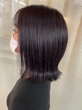 ミディアム カラー 松田 アカリのヘアスタイル