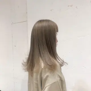 セミロング カラー 銀座/ハイトーン/ hayaka 🖤のヘアスタイル