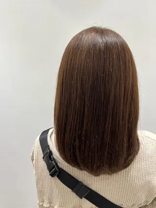 ミディアム ﾃﾞｻﾞｲﾝｶﾗｰ Mirutayaのヘアスタイル