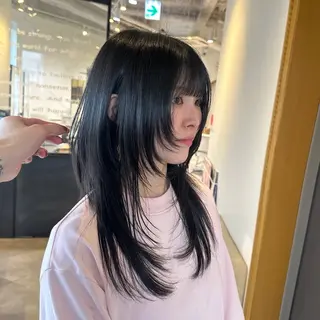 セミロング 大阪ウルフカット ハッシュカットのヘアスタイル