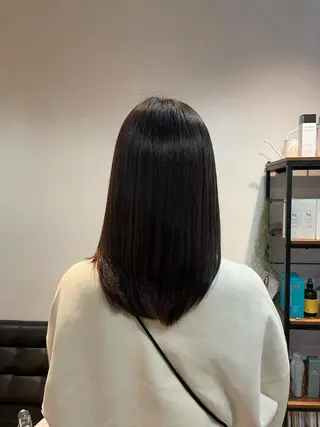 セミロング R i k o🫧 艶髪のヘアスタイル