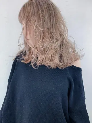 ミディアム カラー Luxbe hakataのヘアスタイル