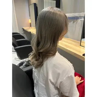 ロング カラー 木下 実優のヘアスタイル