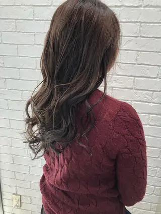 ロング カラー 韓国レイヤー×艶髪 ハイトーンRyukiのヘアスタイル