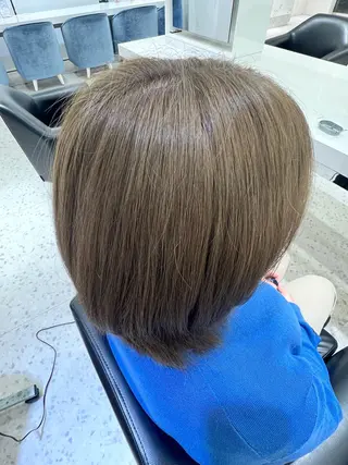 カラー ダブルカラー/透明感 アンジのヘアスタイル