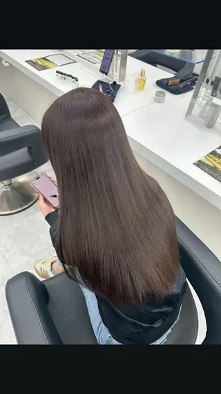 ロング カラー Natsumi / 透明感艶カラーのヘアスタイル