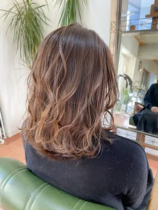 ミディアム カラー 石井 佑樹のヘアスタイル