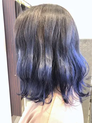 カラー 絹川 琴美のヘアスタイル