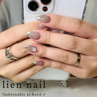 セミロング Queen nailのネイルデザイン