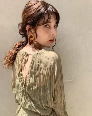 ロング ヘアアレンジ 眉毛ワックス konomiの眉毛・アイブロウイメージ