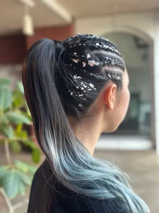 ロング 横山 千春のヘアスタイル