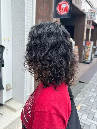 ミディアム パーマ 中居 蒼士のヘアスタイル