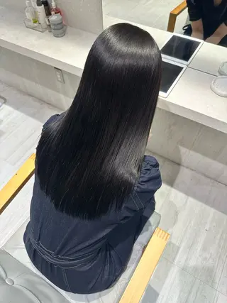 セミロング jyui/原宿 ハイトーン/デザインのヘアスタイル