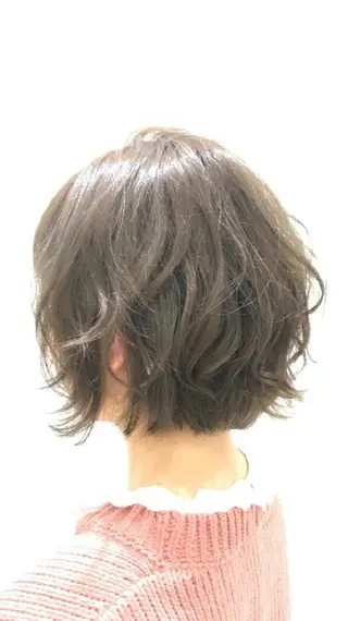 ショート カラー 宮本 秀人のヘアスタイル