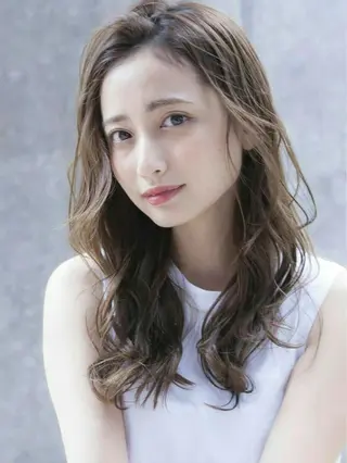 ミディアム ☕️ベージュカラー 内藤光哉☕️のヘアスタイル
