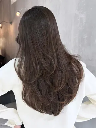 カラー ロング ITbyALBUM 浦和店のヘアスタイル