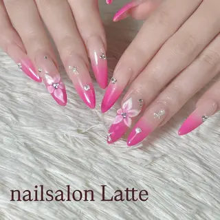 ネイル Nailsalon Latteのネイルデザイン