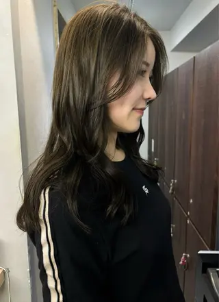 セミロング カラー ヘアアレンジ 💟Opus // Mizuki🐕のヘアスタイル