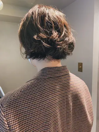 ミディアム カラー パーマ ボブパーマコテ巻き風 パーマNo1深江秀平のヘアスタイル