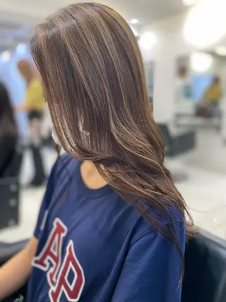 ロング カラー レイヤーカット 赤み消し　店長/大和のヘアスタイル