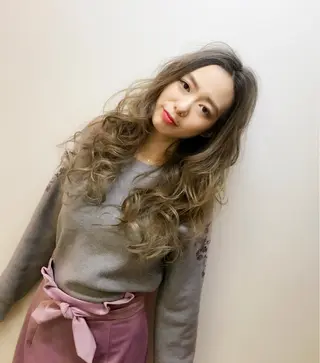 ロング カラー パーマ ヘアアレンジ ネイル マツエク・マツパ 吉川 宙翔のヘアスタイル