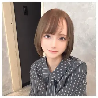 ショート カラー ショート・ハイトーン ズーキーのヘアスタイル