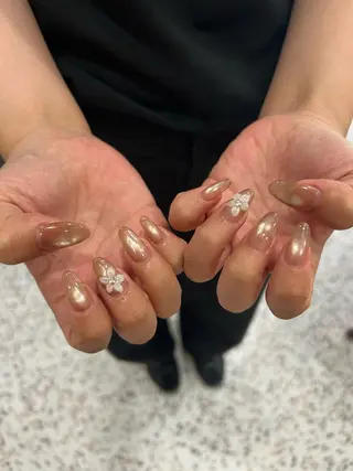 ネイル 小松 千冬のネイルデザイン