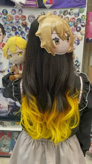 ミディアム カラー インナーカラー 推し ブリーチ  髪質改善のヘアスタイル