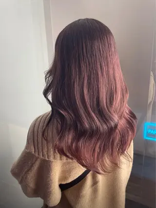 ロング カラー センターパート/カラ ーメッシュ📍ﾕﾘのヘアスタイル