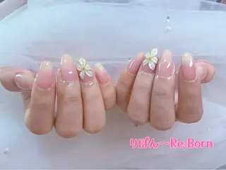 ミディアム りぼん Re:Bonrのネイルデザイン